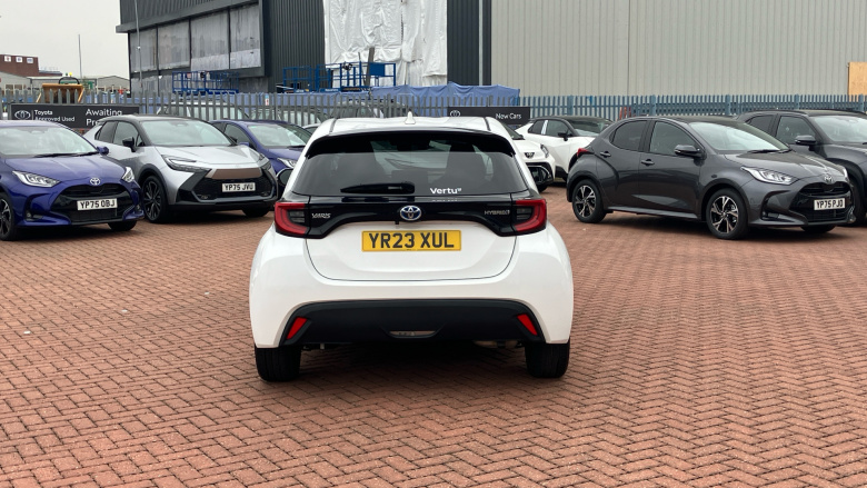 Toyota Yaris 1.5 Hybrid Design 5dr CVT Hybrid Hatchback